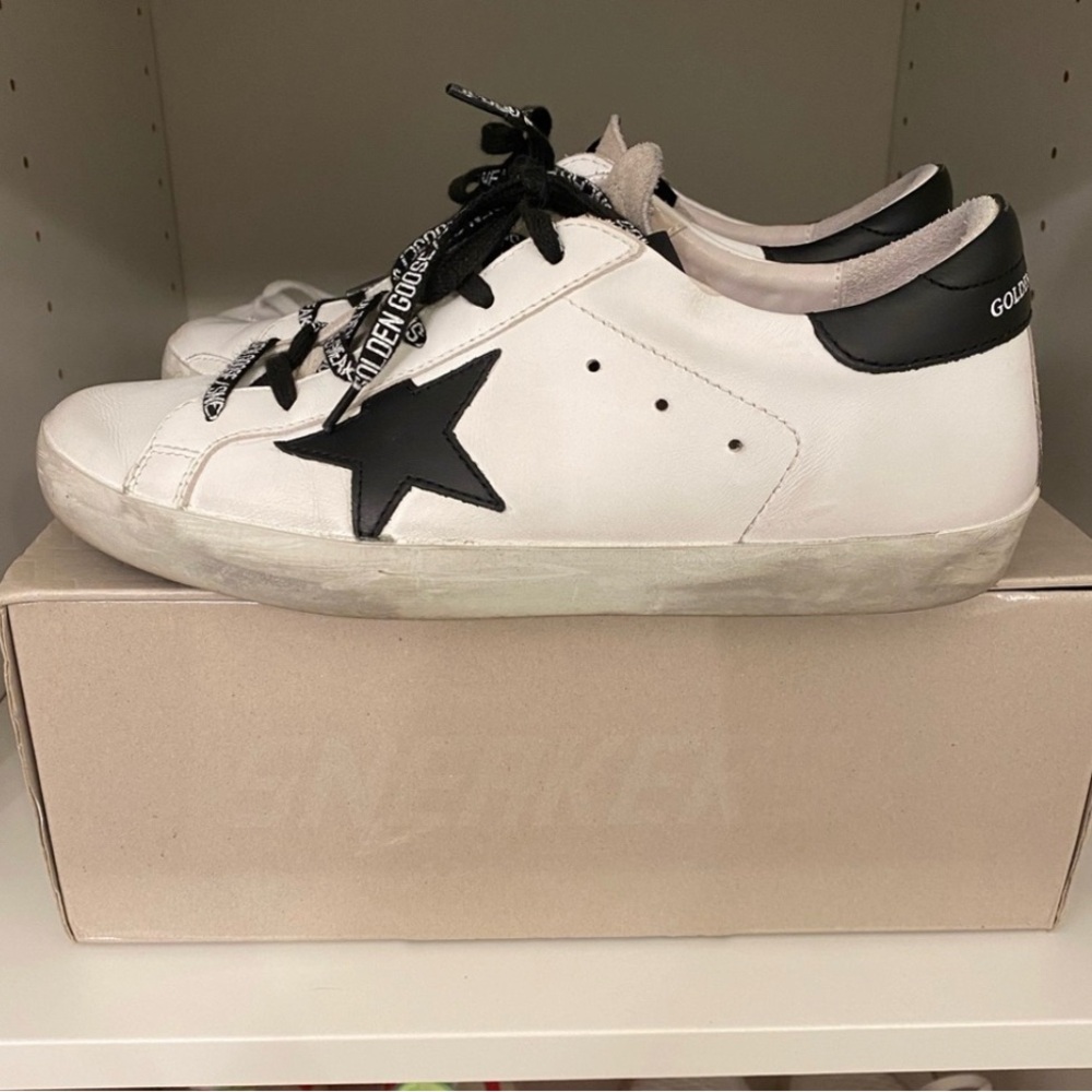 Golden Goose Sneakers